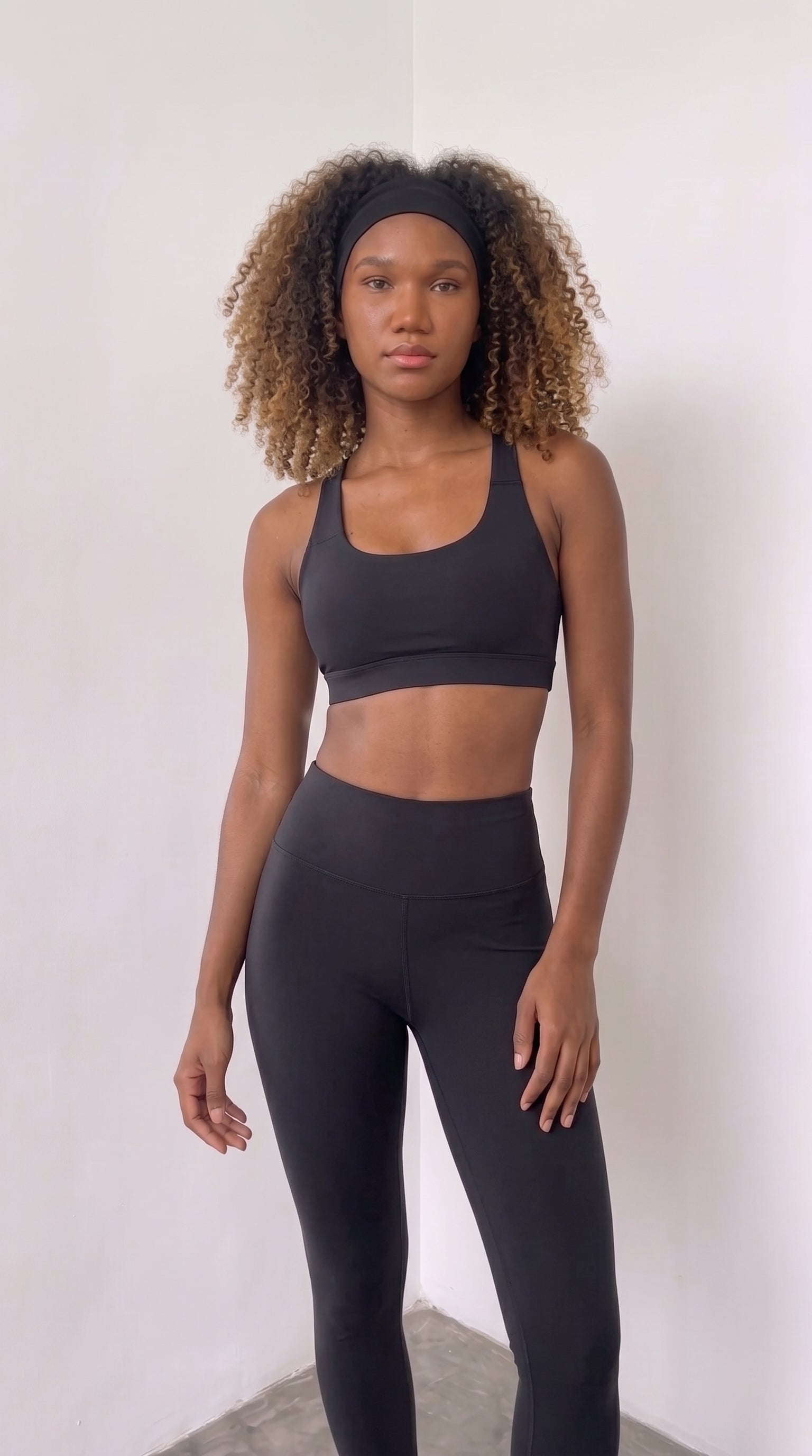 wrapd high-rise leggings in onyx, close-up fabric and waistband detail